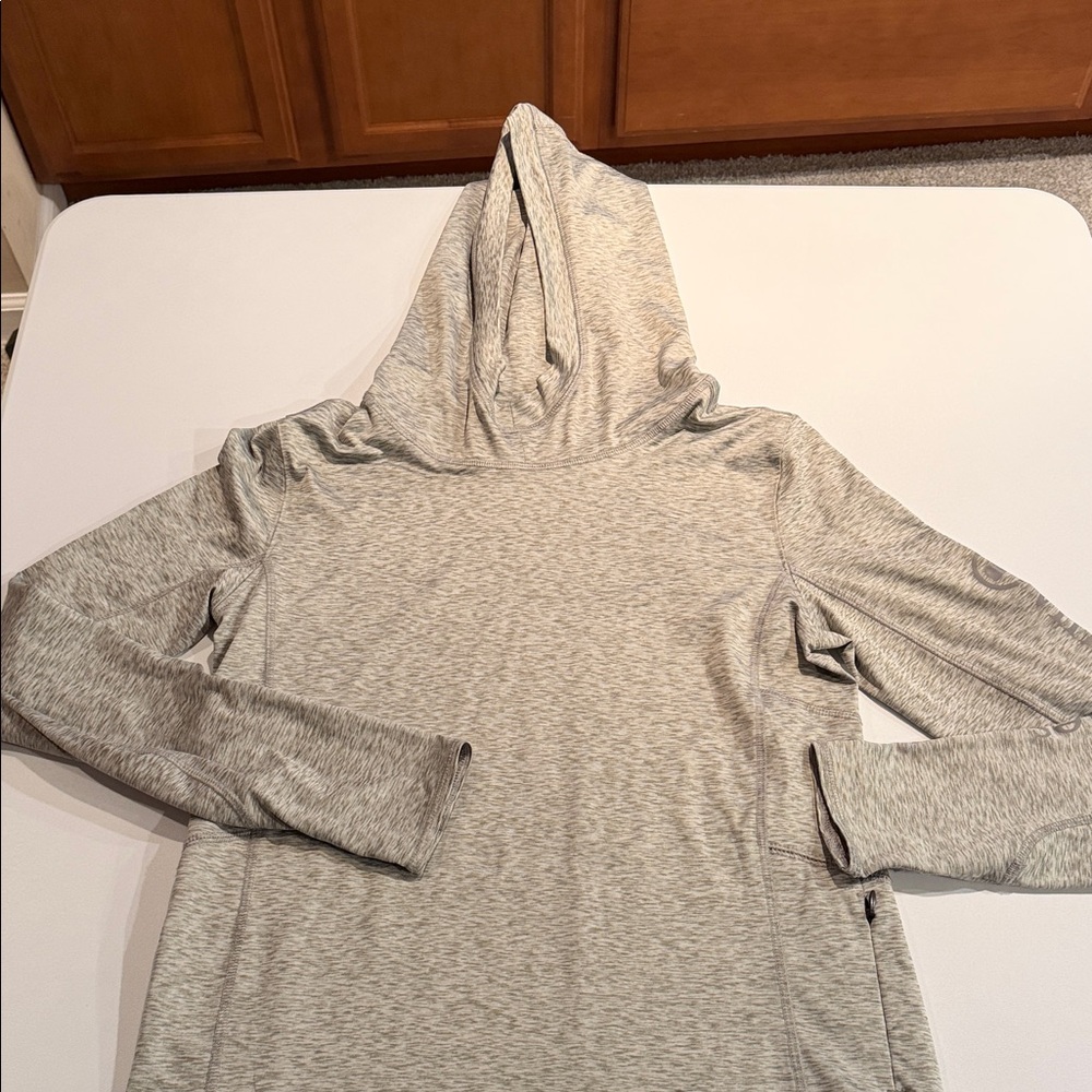 Vineyard Vines Heather Gray Logo Sleeve Top